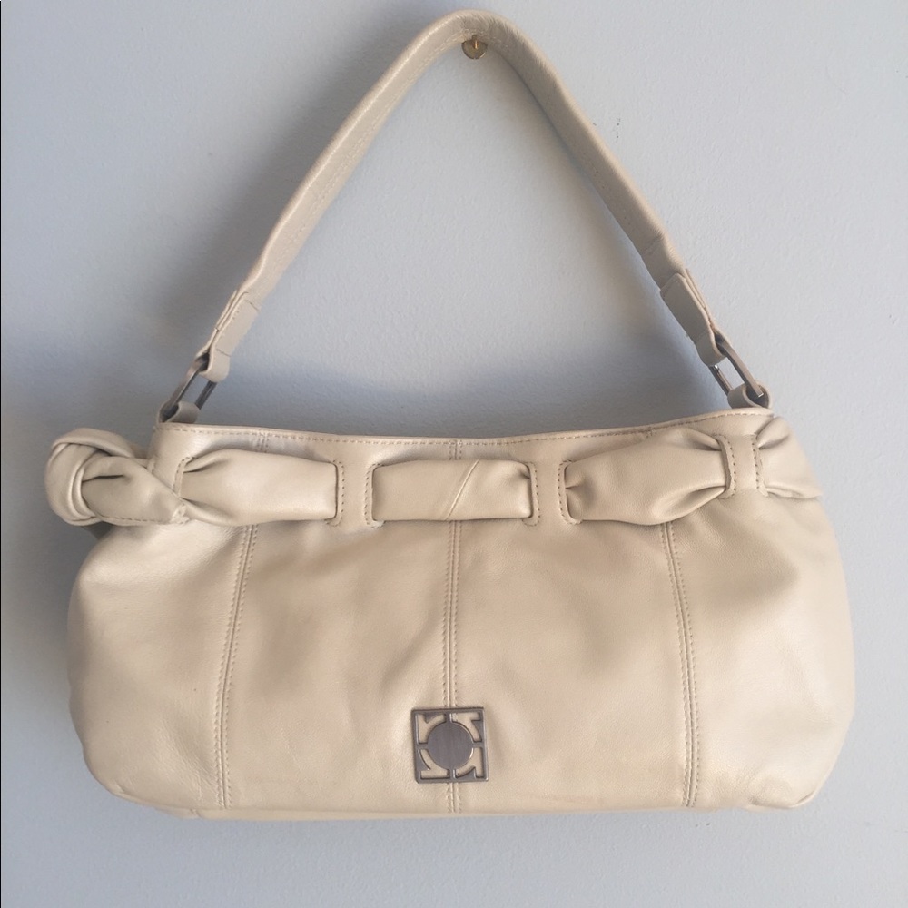 Kenneth Cole Pearly-White Leather Hand Bag